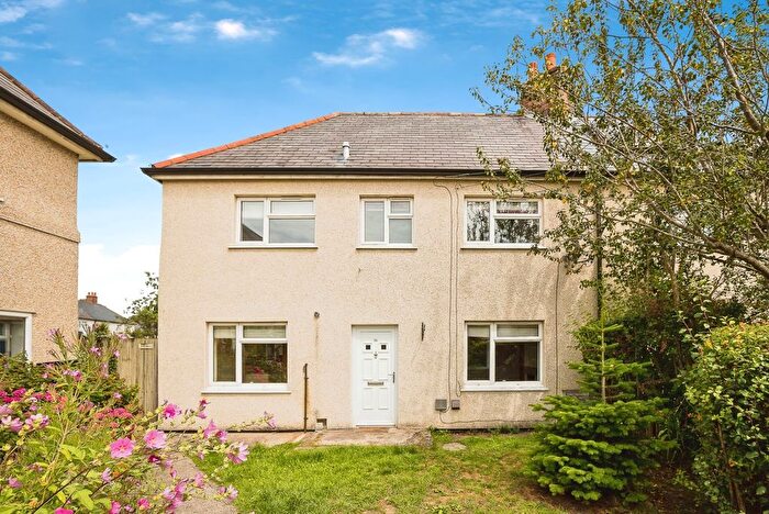 3 Bedroom Semi-Detached House For Sale In Third Avenue, Llay, Wrexham, Wrecsam, LL12
