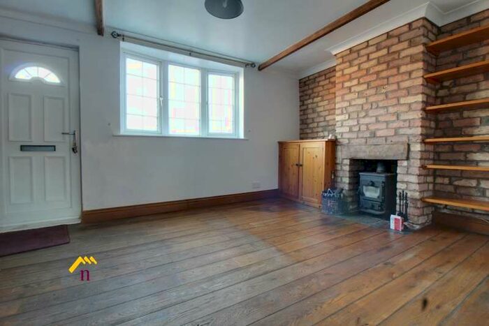 2 Bedroom Cottage To Rent In Lock Lane, , Thorne, DN8