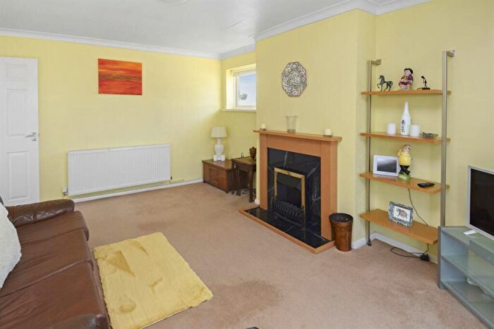 2 Bedroom Detached Bungalow For Sale In Shearwater Avenue, Whitstable, CT5
