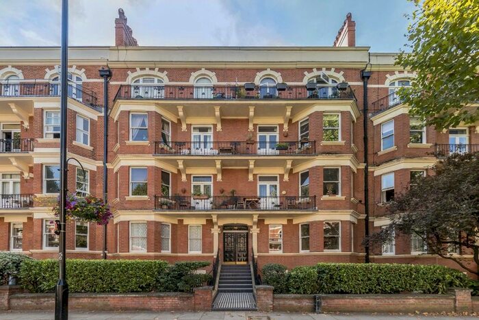 3 Bedroom Flat To Rent In Elgin Avenue, London, W9