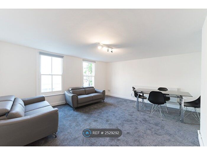 4 Bedroom Flat To Rent In Globe Road, London, E2
