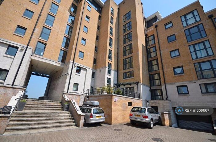 2 Bedroom Flat To Rent In Glaisher Street, London, SE8