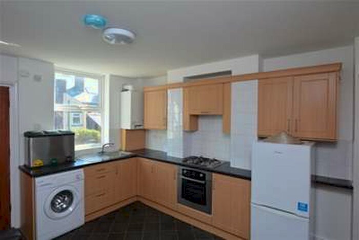 3 Bedroom House To Rent In Salisbury Road, Crookes, S10