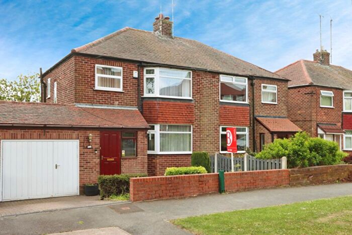 3 Bedroom Semi-Detached House For Sale In Hastilar Road South, Sheffield, South Yorkshire, S13