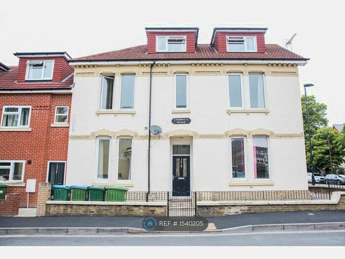 6 Bedroom Semi-Detached House To Rent In Carlton Road, Southampton, SO15