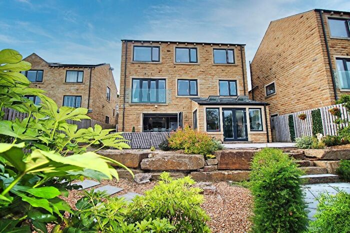 5 Bedroom Detached House For Sale In Pennine Gardens, Upperthong, Holmfirth, West Yorkshire, HD9