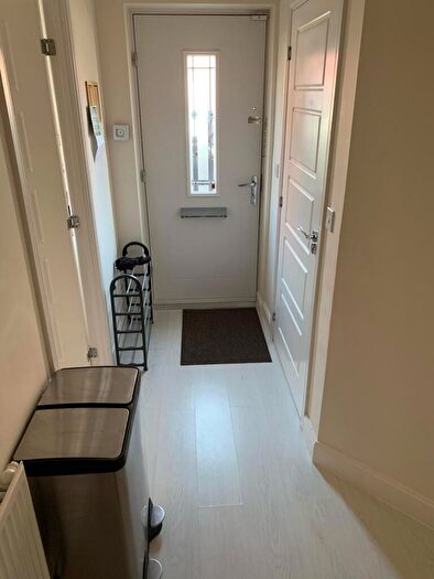 4 Bedroom Semi Detached House To Rent In Tawny Grove, Coventry, CV4