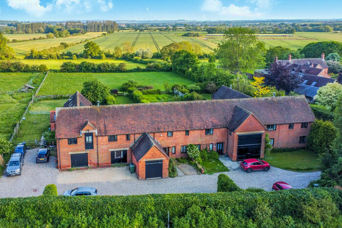 4 Bedroom Terraced House For Sale In Clifton Hampden, Abingdon, Oxfordshire, OX14