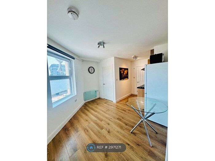 1 Bedroom Flat To Rent In Balaam Street, London, E13