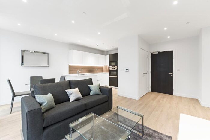 1 Bedroom Apartment To Rent In Kayani Avenue London, N4