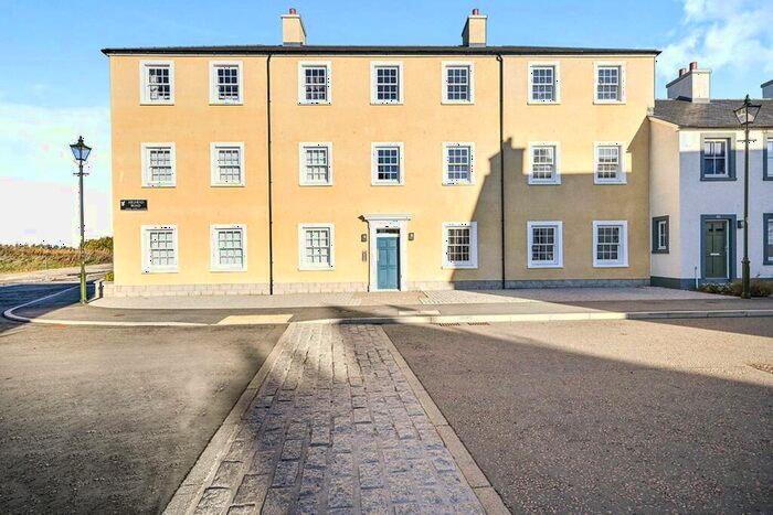 2 Bedroom Flat To Rent In Hillhead Road, Tornagrain, Inverness, Highland, IV2