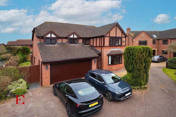 4 Bedroom Detached House For Sale In Heritage Court, Gibbet Hill, CV4