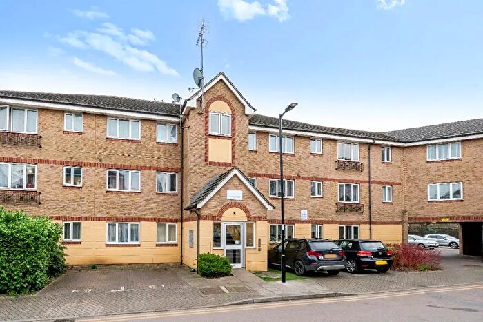 2 Bedroom Flat To Rent In Albany Road, Edmonton, N18