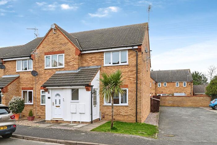 3 Bedroom End Of Terrace House For Sale In Swanton Close, March, PE15