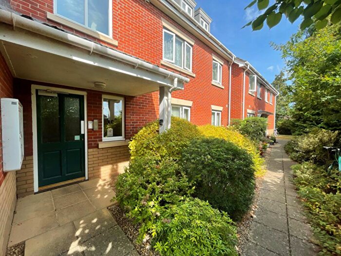 1 Bedroom Apartment To Rent In Sutton Court, NR6