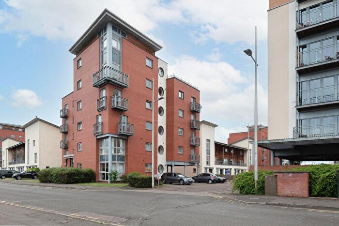 3 Bedroom Flat For Sale In South Victoria Dock Road, Dundee, DD1