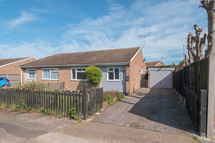 2 Bedroom Bungalow For Sale In Coulter Road, Herne Bay, Kent, CT6