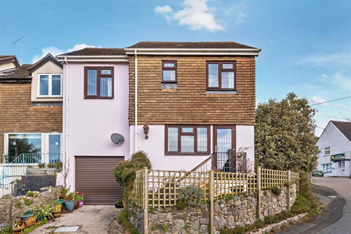 3 Bedroom End Of Terrace House For Sale In Church Close, Yealmpton, Plymouth, PL8