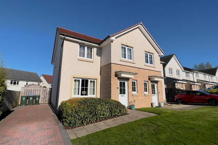 3 Bedroom Property For Sale In Ethel Moorhead Place, Perth, PH2