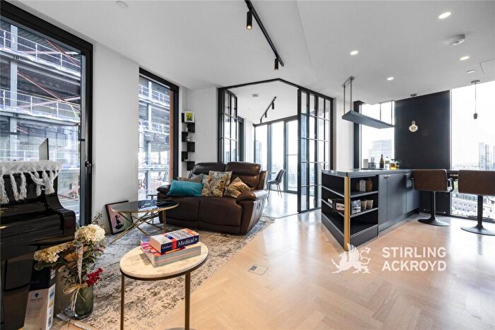2 Bedroom Apartment To Rent In Sun Street, London, EC2A