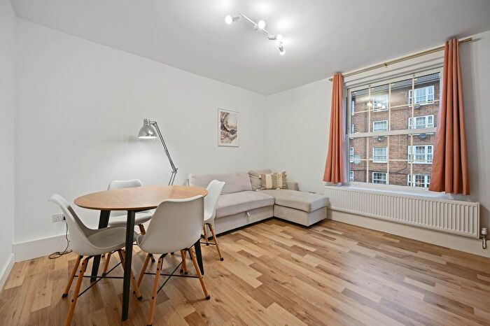 2 Bedroom Flat To Rent In Martin House, London, SE1