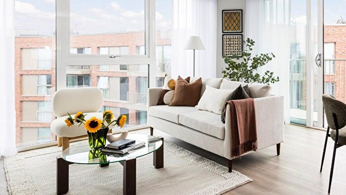 2 Bedroom Apartment For Sale In Grinstead Road, Deptford, SE8