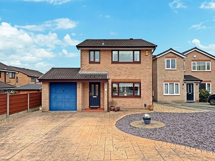 3 Bedroom Detached House For Sale In Wharfedale, Westhoughton, BL5