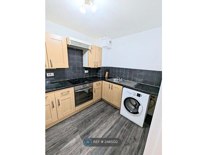 1 Bedroom Flat To Rent In Vale Lodge Rice Lane, Liverpool, L9