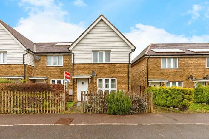 3 Bedroom End Of Terrace House For Sale In Coulter Road, Kingsnorth, Ashford, TN23