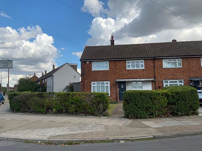 3 Bedroom End Of Terrace House For Sale In Tempest Way, South Hornchurch, Essex, RM13