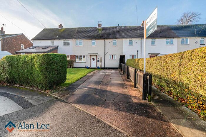 3 Bedroom Terraced House For Sale In Parkett Heyes Road, Macclesfield, SK11