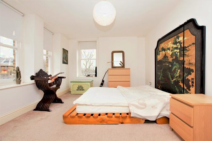 2 Bedroom Flat To Rent In Welsford Street, London, SE1