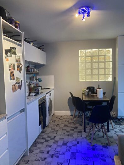 2 Bedroom Flat To Rent In King Edward Road, Brynmill, Swansea, SA1