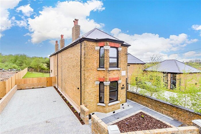 4 Bedroom Detached House For Sale In Stonehorse Lane, Rochester, Kent, ME3