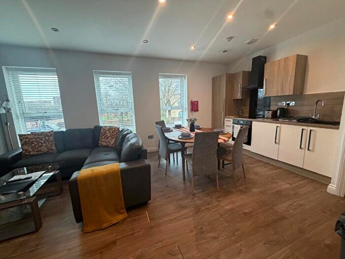 2 Bedroom Apartment To Rent In Mint Drive, Birmingham, B18