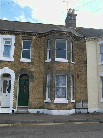 2 Bedroom Flat To Rent In Gladstone Road, Whitstable, CT5