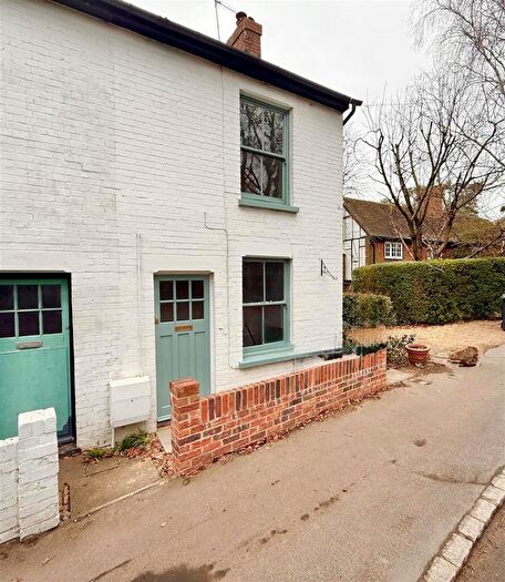 2 Bedroom End Of Terrace House To Rent In Church Road, Harlington, LU5