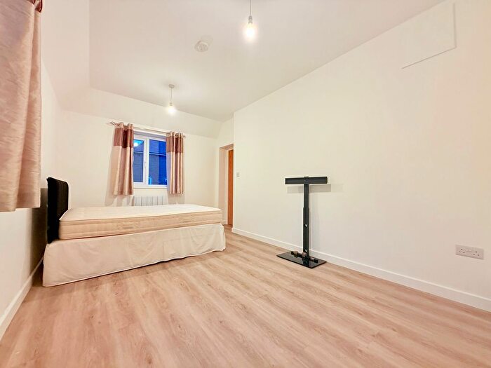 Property To Rent In Broadmead, London, SE6