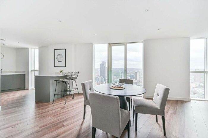 2 Bedroom Flat To Rent In Saffron Central Square, East Croydon, Croydon, CR0