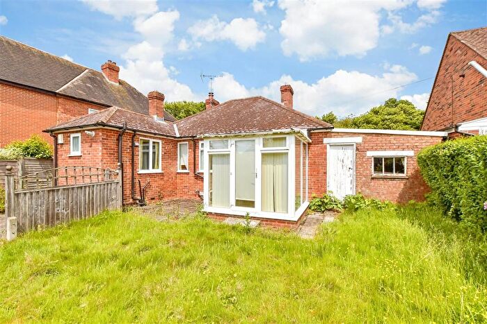 2 Bedroom Detached Bungalow For Sale In Appledore Road, Tenterden, Kent, TN30