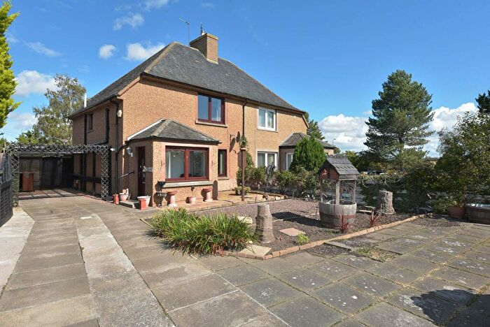 3 Bedroom Semi-Detached House For Sale In Meadowbank, Ormiston, Tranent, EH35