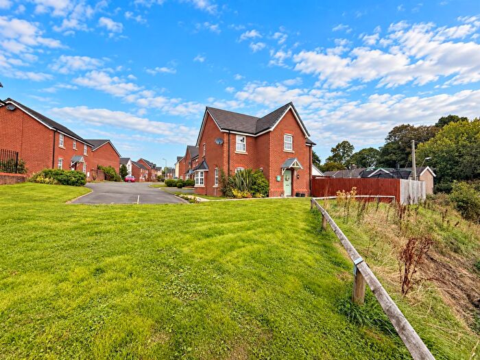4 Bedroom Detached House For Sale In Rhodfa Crawshay, Aberdare, CF44