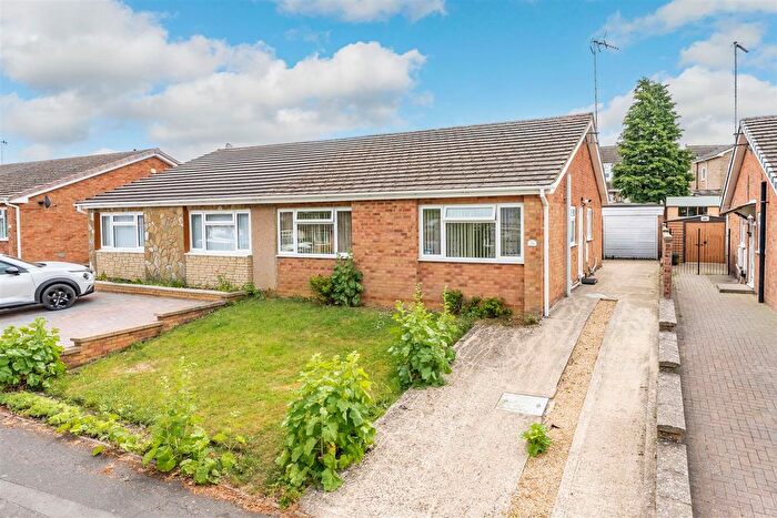 2 Bedroom Semi Detached Bungalow For Sale In , St. Leonards Close, Kettering, NN15