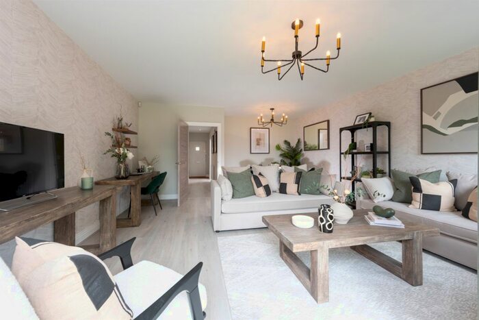 4 Bedroom Detached House For Sale In Little Green, Aston Clinton, Aylesbury, HP22