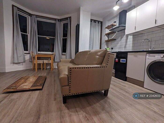 1 Bedroom Flat To Rent In Birnam Road, London, N4