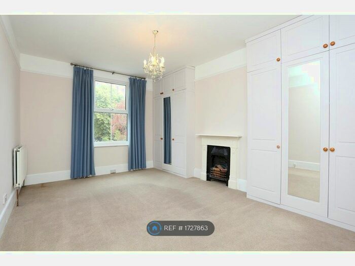 5 Bedroom Semi-Detached House To Rent In College Road, Bromley, BR1