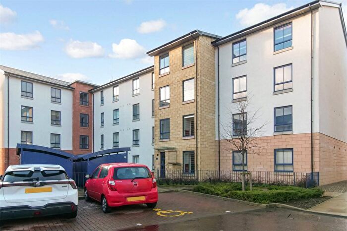 2 Bedroom Flat For Sale In Granton Court, Glasgow, Glasgow City, G5