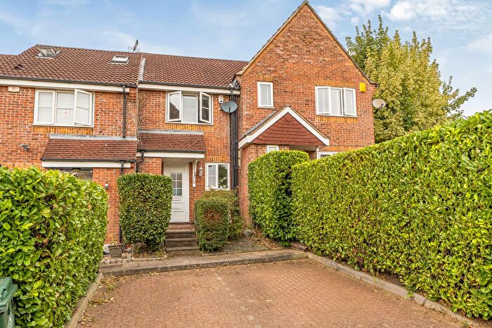2 Bedroom Terraced House For Sale In Thellusson Way, Rickmansworth, WD3