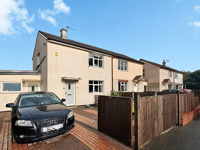 2 Bedroom Semi-Detached House For Sale In Foldings Road, Scholes, BD19