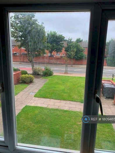 1 Bedroom Flat To Rent In Clairville Close, Liverpool, L20